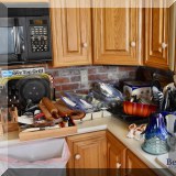 K08. Kitchen utensils.